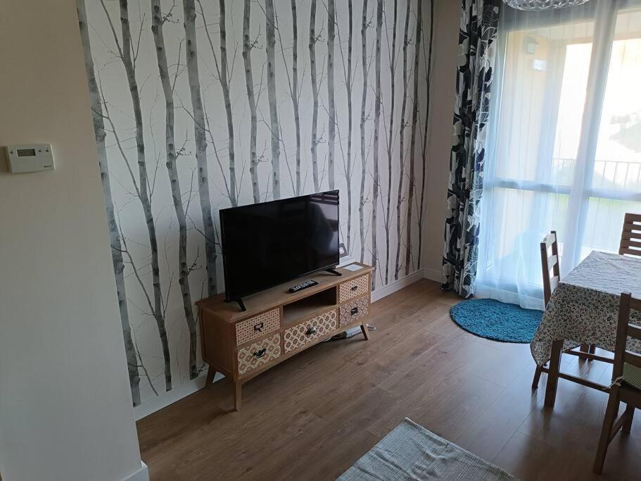 Amplio Apartamento En Sabinanigo - Las Margas Pirineo Aragones ภายนอก รูปภาพ